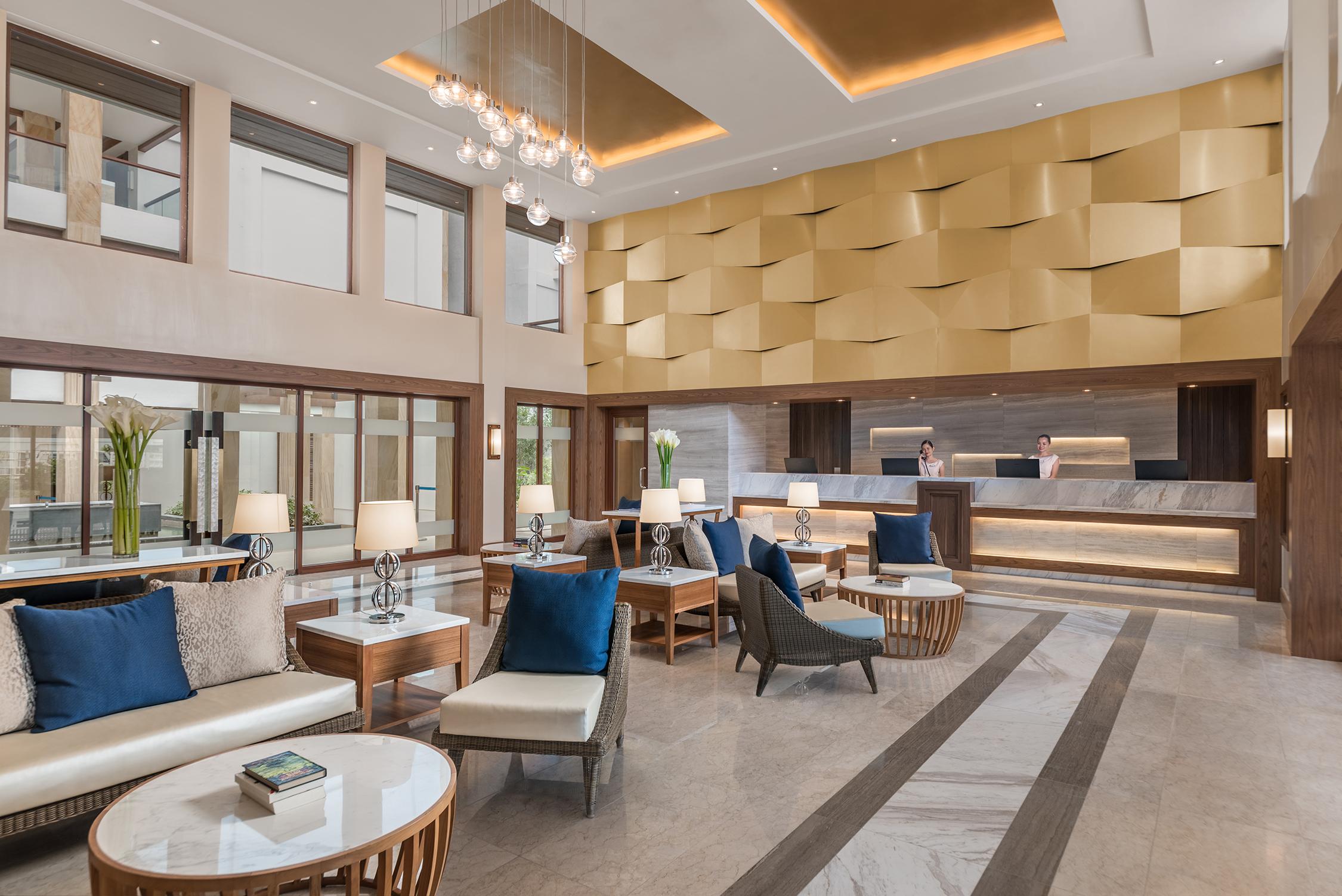 Henann Crystal Sands 5*